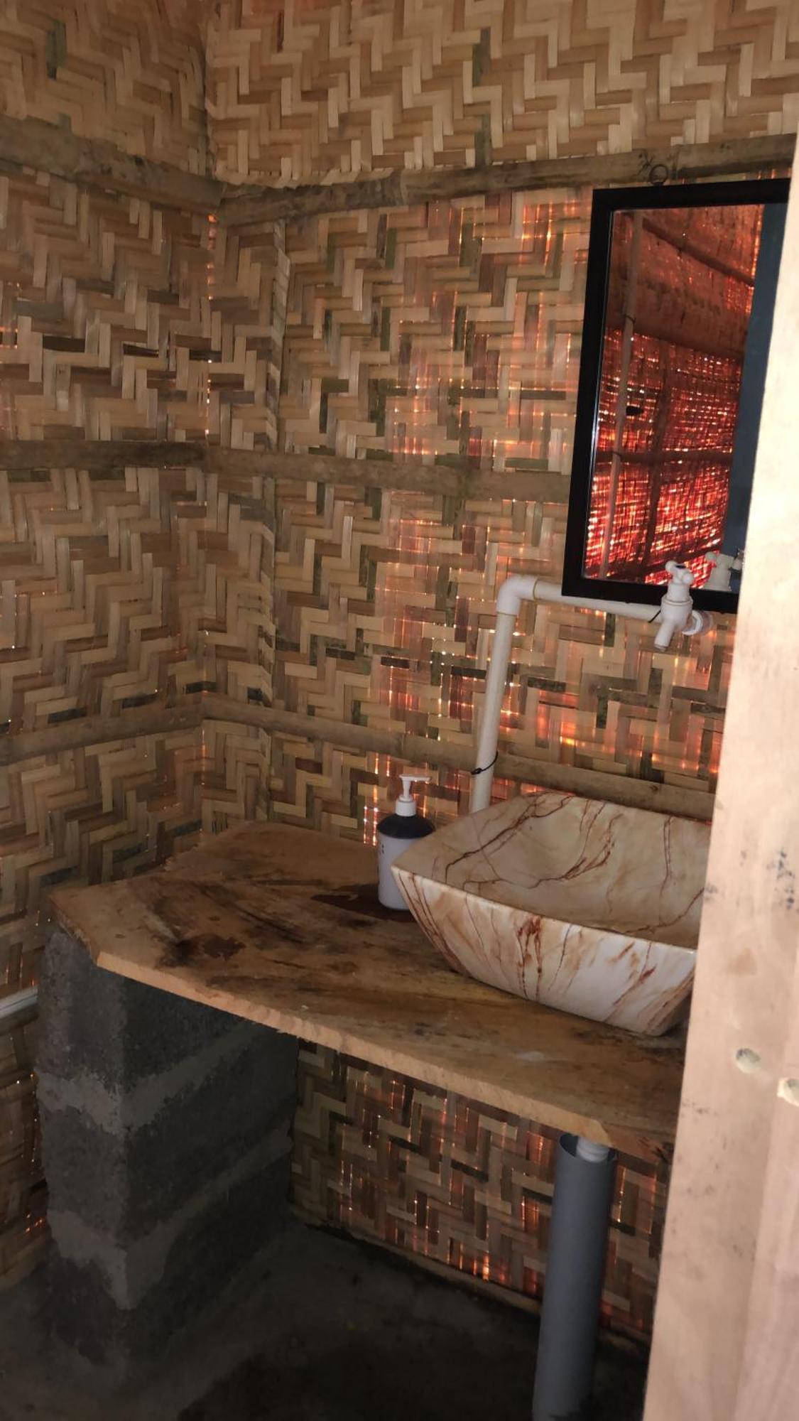 Homestay Serene Boulder Hampi