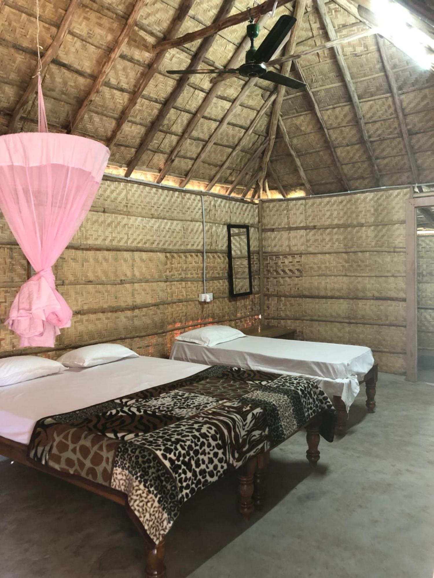 Homestay Serene Boulder Hampi